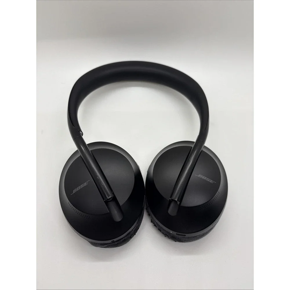 Bose Noise Cancelling 700 Bluetooth Wireless Over-Ear Headphones 794297-0100